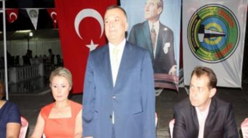 Başkan Kaya Birim Amirlerine Yemek D&uuml;zenledi