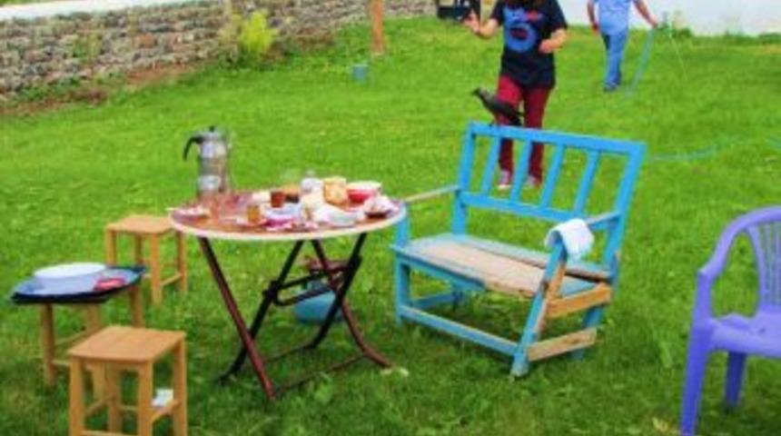 Davetsiz Misafir Kahvaltıya Ortak Oldu