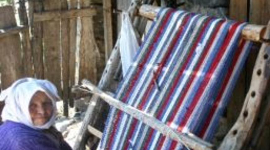 Kilim Tezgahları Artık Tarihe Karışıyor
