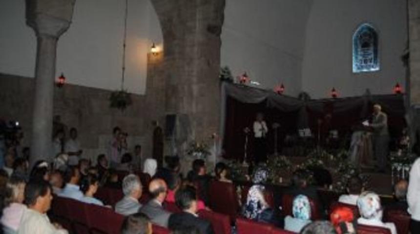 3 Yarışmada &Ouml;d&uuml;ller Sahiplerine Verildi