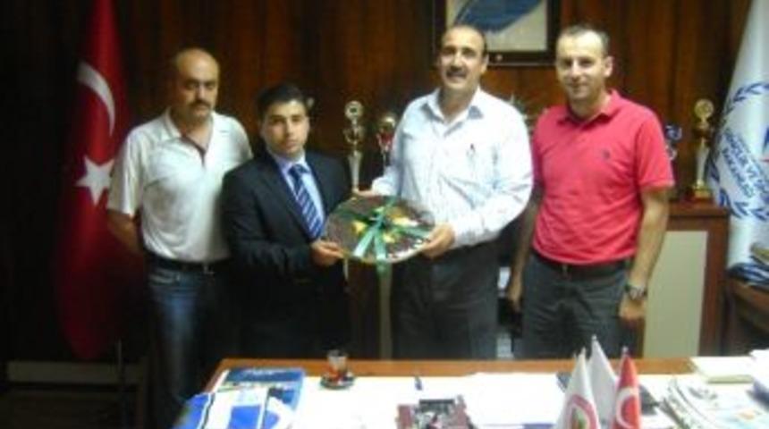 Has Parti’li Gençlerden, Gençlik Spor Müdürlüğü’ne Ziyaret