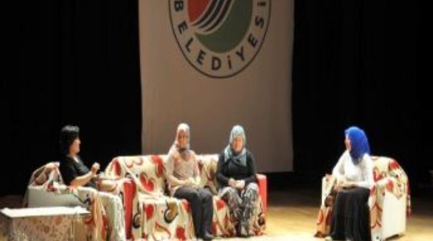 Akmek&rsquo;lı Ev Hanımlarından &lsquo;vefasız Evlat&rsquo; Oyunu