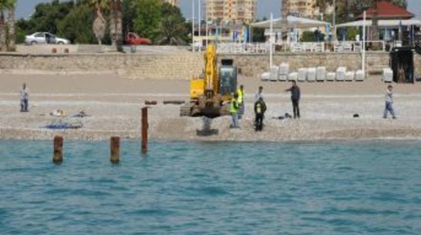 Konyaaltı'nda Atıl Duran Iskele Kaldırıldı