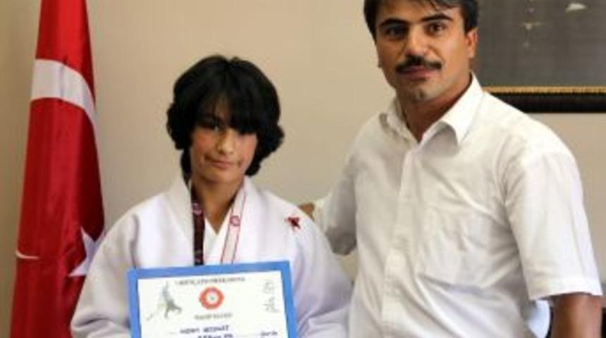 Bartınlı Judocu T&uuml;rkiye İkincisi Oldu