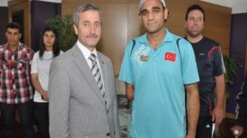 Şahinbey&rsquo;li Sporcu Karakuş Milli Takım Kampında