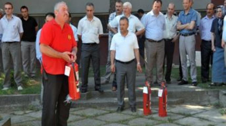 İl &Ouml;zel Idaresinde Hizmet I&ccedil;i Eğitim