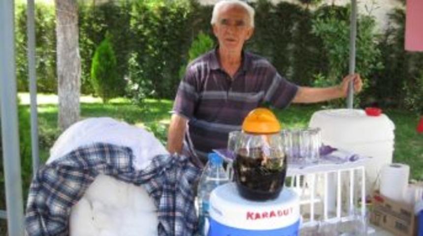 &Ouml;demiş&rsquo;te Yaz Mevsiminin Vazge&ccedil;ilmezi &lsquo;kar Helvası&rsquo;