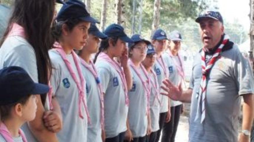 Ant İ&ccedil;erek İzci Oldular