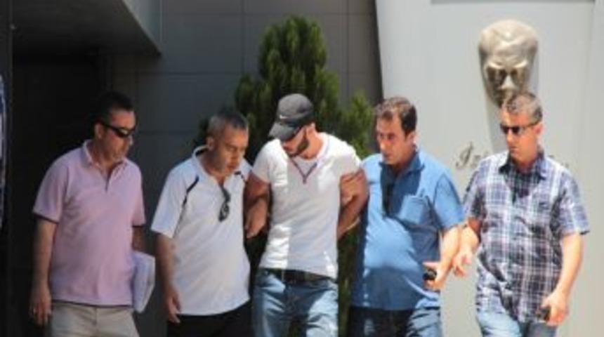 &Ccedil;alıntı Otoyla Kapka&ccedil; Yaparken Yakalandı