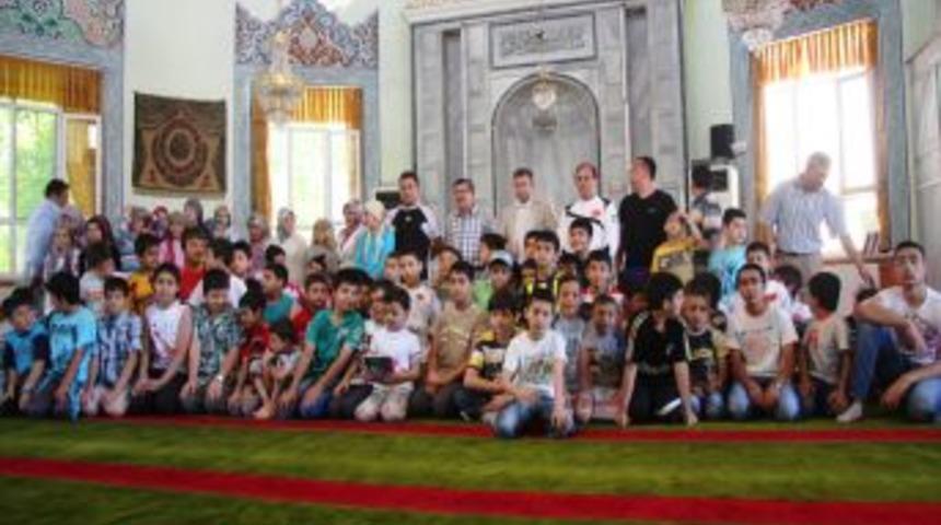 Yaz Kur'an Kurslarına Katılan &Ccedil;ocuklara Spor Eğitimi Hediye