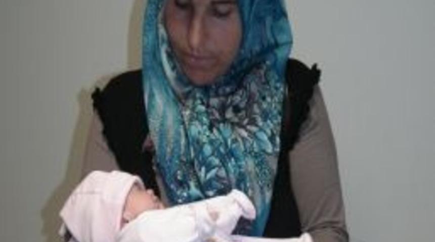 500 Gramlık Yaren Bebek Hayata Tutundu