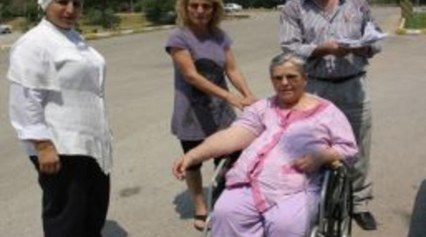 "Balcalı Hastanesi Bulaşıcı Hastalığı Olan Annemi Taburcu Etti"