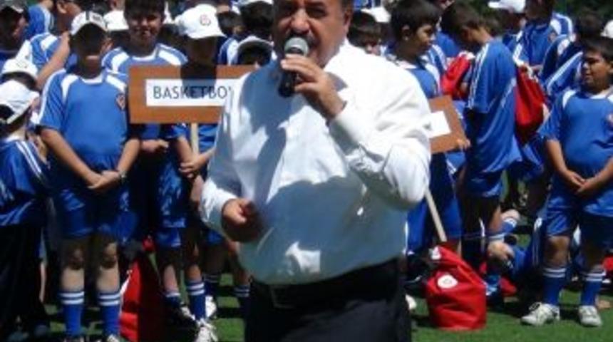 Elmadağ'da Yaz Spor Okulu Eğitime Başladı