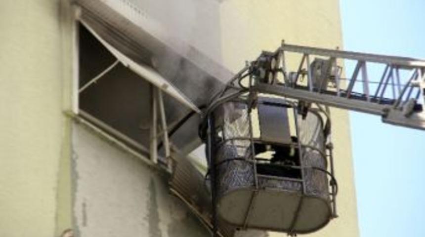 Antalya&rsquo;da Ev Yangını