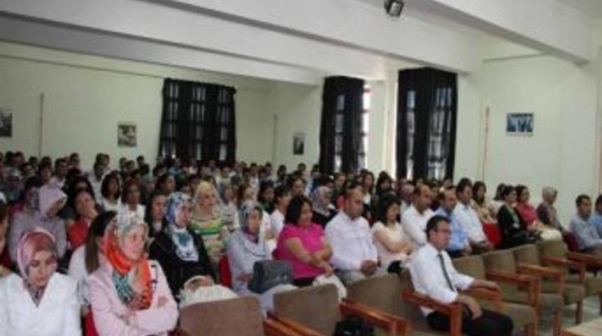&Ccedil;iftlik İl&ccedil;esinde &Ouml;ğretmenler Eğitim &Ouml;ğretim Değerlendirmesini Yaptı