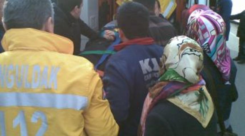 Bisikletiyle Gezintiye &Ccedil;ıkan Gence Ticari Taksi &Ccedil;arptı