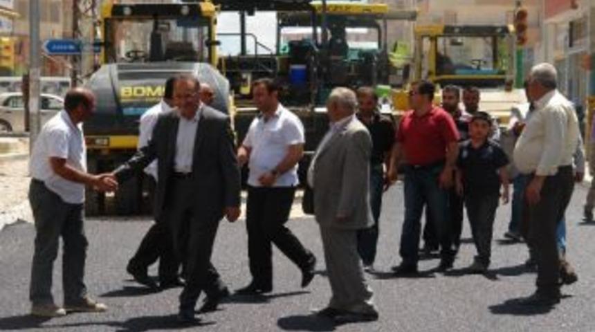 Van&rsquo;a "kck Asfaltı" D&ouml;k&uuml;ld&uuml;