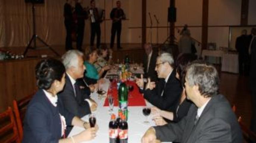 T&uuml;rk B&uuml;y&uuml;kel&ccedil;iliği&rsquo;nde Sabinov-&ccedil;ubuk Kardeşliğine &Ouml;vg&uuml;