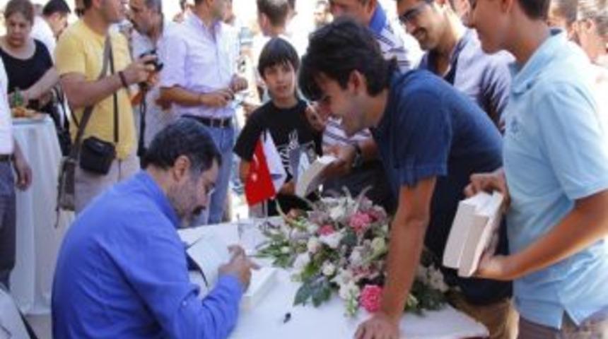 Yazar Ahmet &Uuml;mit Gaziantepliler İle Buluştu