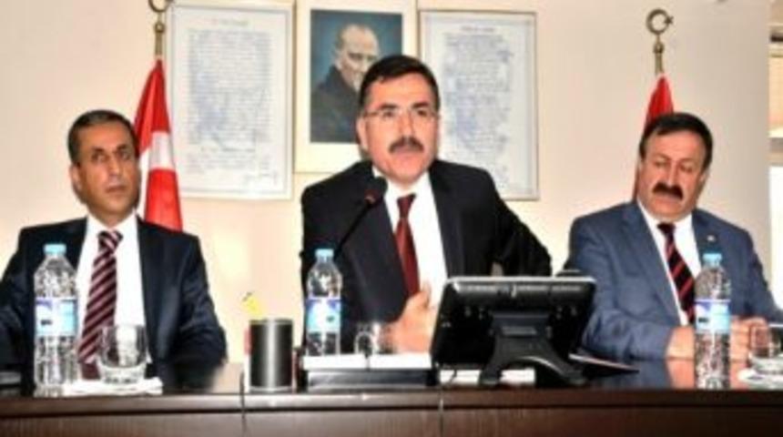 Batman İl &Ouml;zel İdaresi&rsquo;nde Sosyal Denge Tazminatı S&ouml;zleşmesi İmzalandı