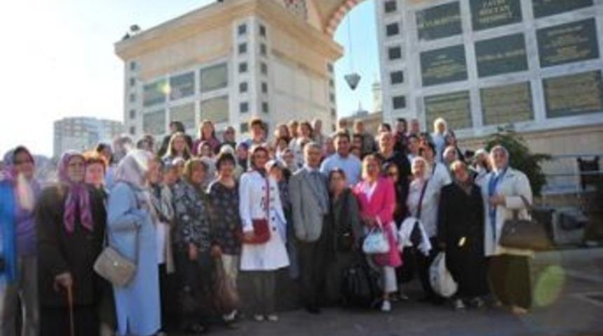 Başkan Uzun Bursa yolcularını uğurladı