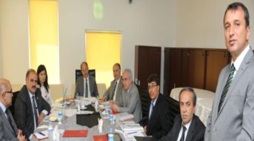 Akdağ: Erzurum-Tebriz U&ccedil;ak Seferleri B&ouml;lge Ekonomisine Katkı Sağlayacak