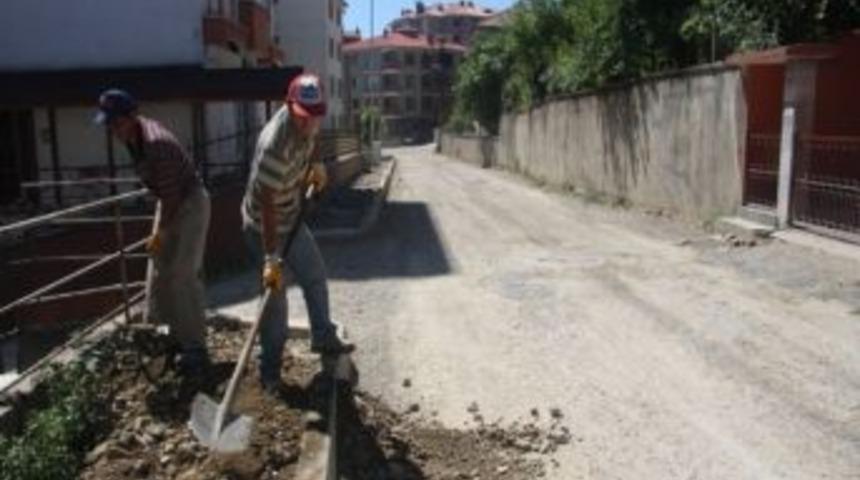 Belediyeden Demirciler Mahallesi'nde Hummalı &Ccedil;alışma