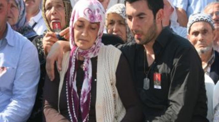 Giresunlu Şehit Piyade Er Yaşar Doymuş Toprağa Verildi