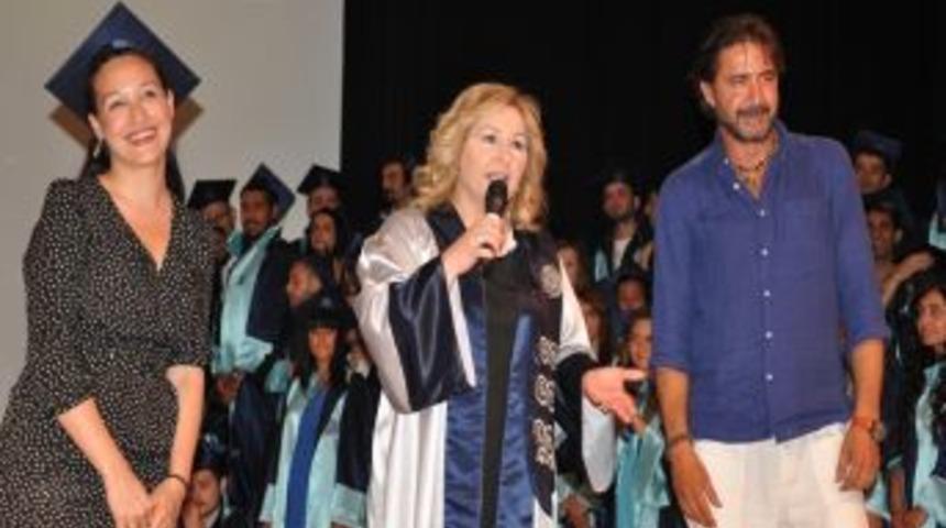 E&Uuml; İletişim Fak&uuml;ltesi 40. D&ouml;nem Mezunlarını Uğurladı