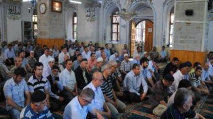 Merhum Fevzi Coşgun İ&ccedil;in Mevlit Okutuldu