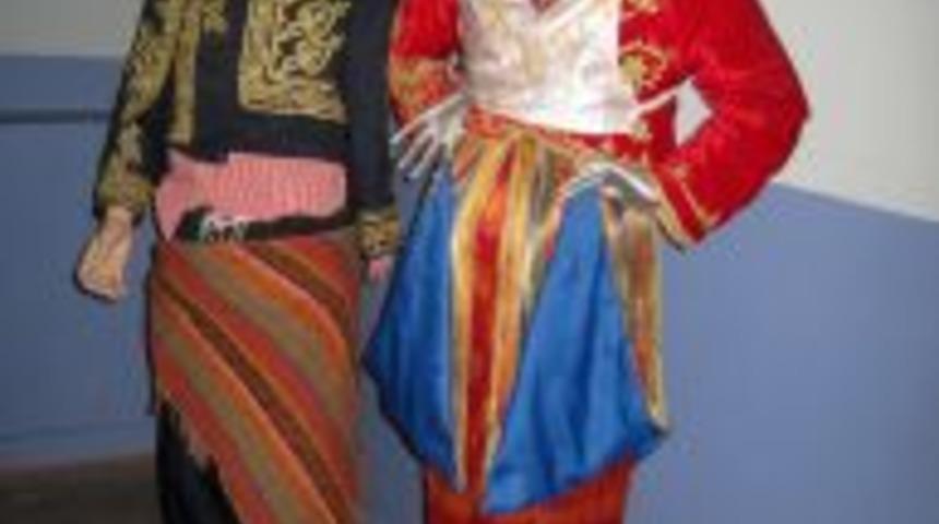 Kağızman folklorik elbisesine kavuştu