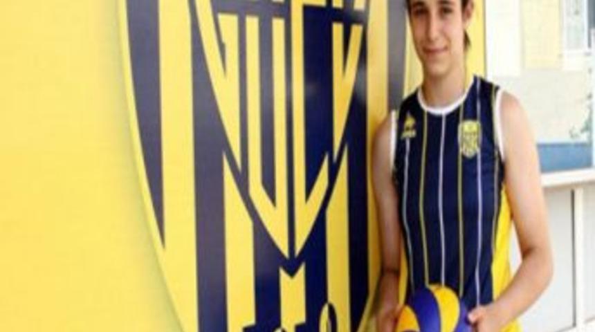 Voleybolda Transfer Atağı