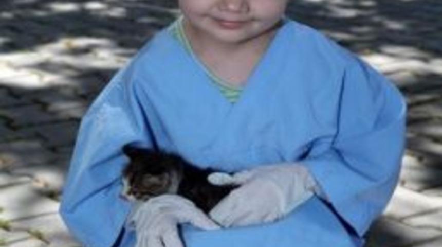 Odunpazarı Belediyesi Hayvan Sağlığı Merkezi Binlerce &Ccedil;ocuğa Hayvan Sevgisini Aşılıyor