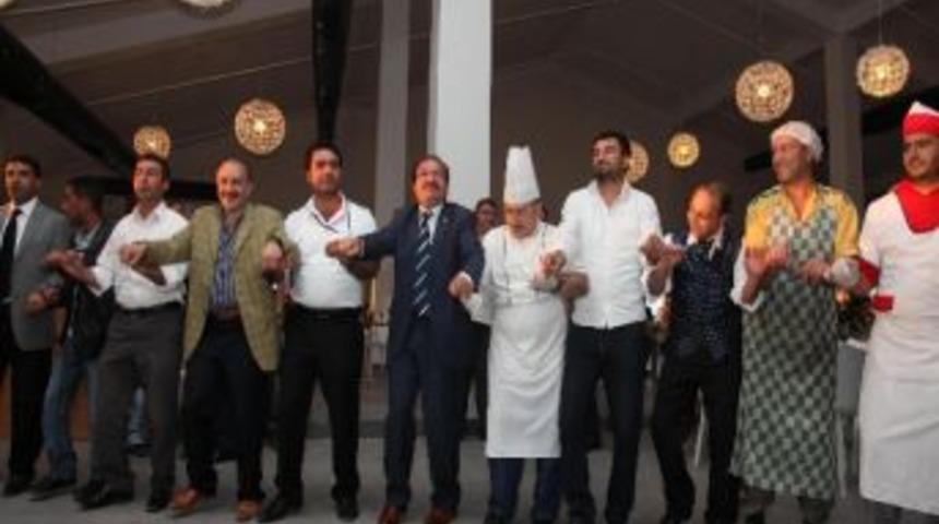 İbrahim &Ccedil;e&ccedil;en &Uuml;niversitesi&rsquo;nde Dayanışma Gecesi