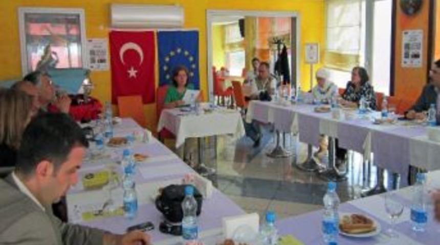 &ldquo;kadın Dostu Kent G&uuml;m&uuml;şhane&rdquo; Projesi