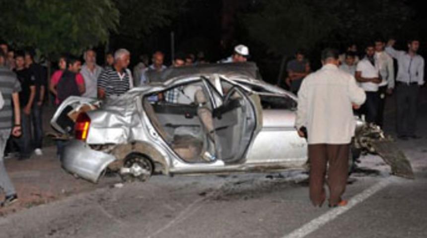 Elazığ'da kaza: 2 &ouml;l&uuml;