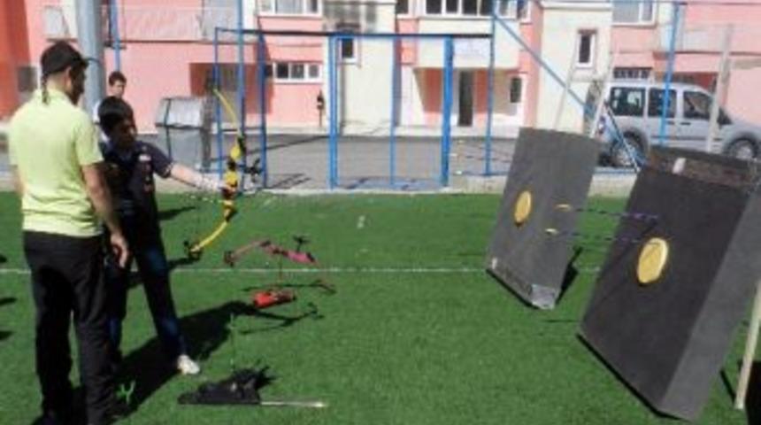 G&uuml;m&uuml;şhane&rsquo;de Ok Yaydan &Ccedil;ıktı