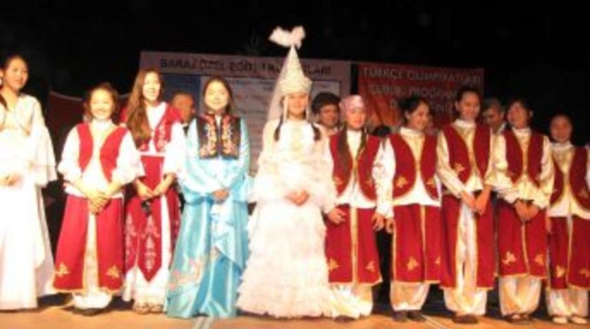 T&uuml;rk&ccedil;e'nin &Ccedil;ocukları &Ccedil;ubuk'a Konuk Oldu