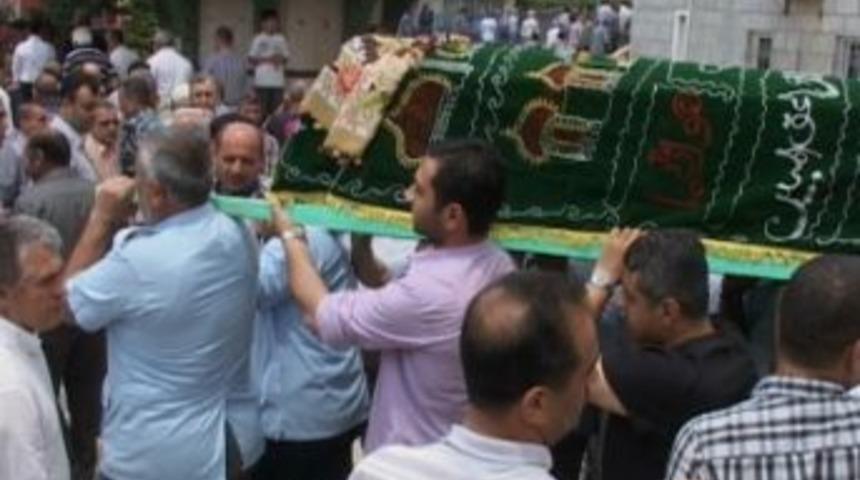 Mtso Genel Sekreteri Erkan G&ouml;lgeli&rsquo;nin Annesi Toprağa Verildi