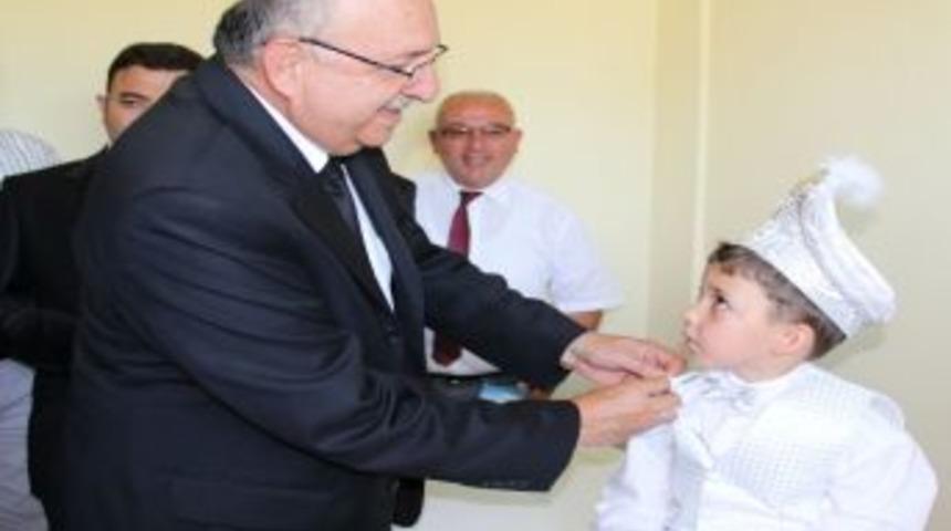 Giresun'da İşadamı Öner Hekim Tarafından Geleneksel Sünnet Şöleni Düzenlendi