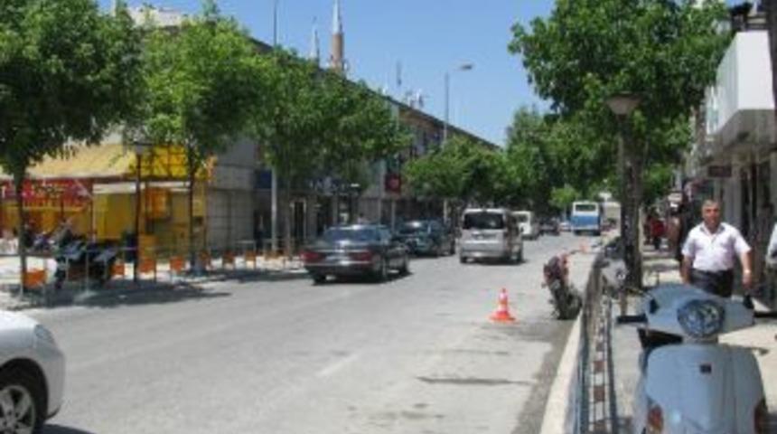 D&uuml;zce&rsquo;de İstanbul Caddesinde Ki Park Yasağı