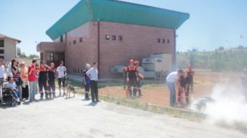 Engellilere Deprem Eğitimi Verildi