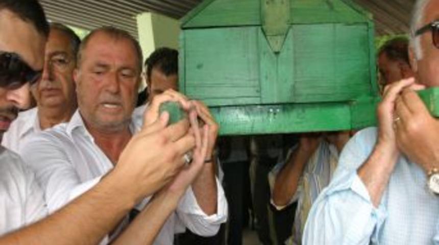 Fatih Terim'in Dayısı Toprağa Verildi