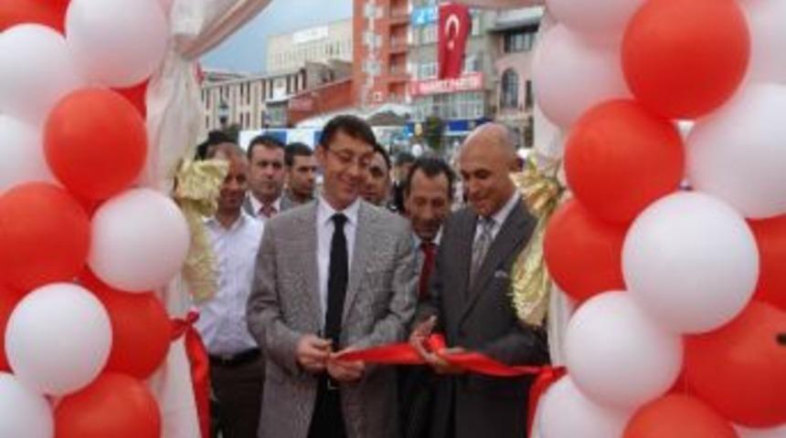 Yakutiye Kent Meydanında Oto-şov