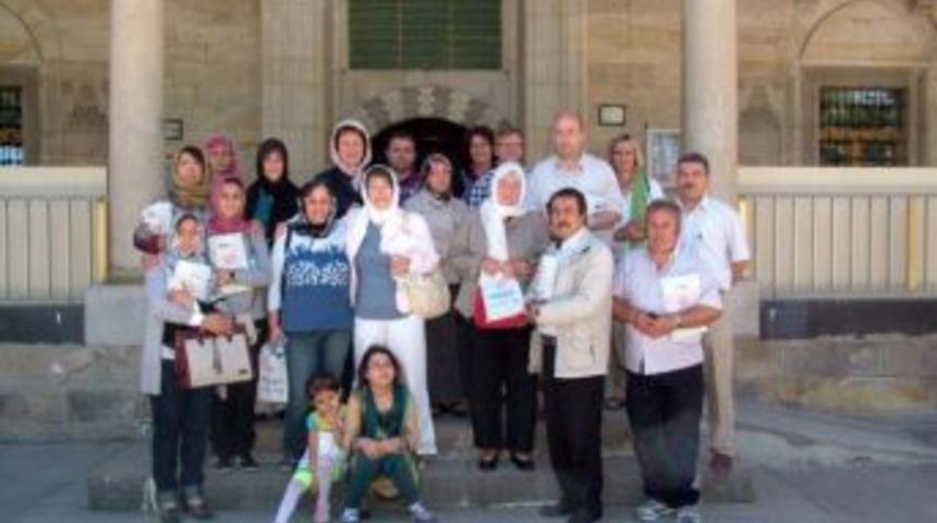 Kurşunlu Camii'ni Alman Turistler Ziyaret Etti