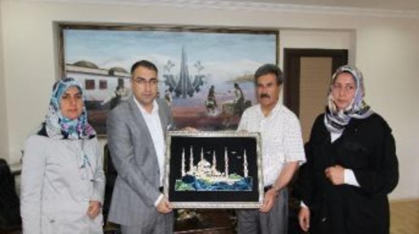 Halk Eğitim Merkezi&rsquo;nden Başkan Cengiz&rsquo;e Teşekk&uuml;r