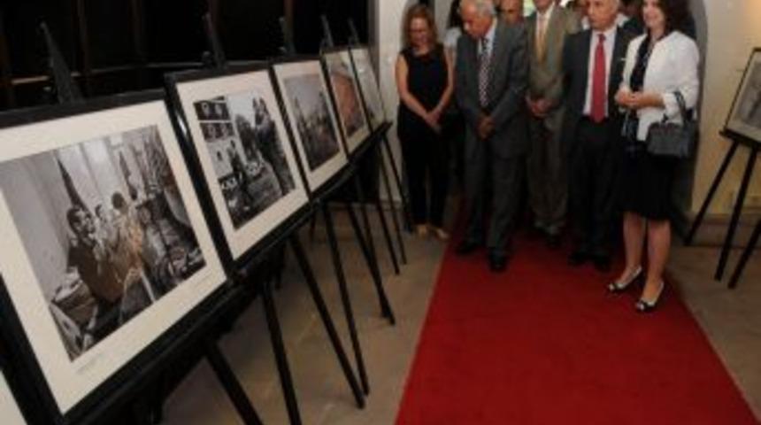 'İlk Nefesten Son Nefese Kadar Kadınlar' Resim Sergisi