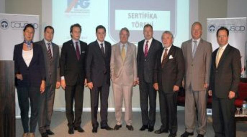 Otomotivde BRIC &Uuml;lkeleri T&uuml;rkiye&rsquo;yi &Uuml;s Olarak Kullanacak