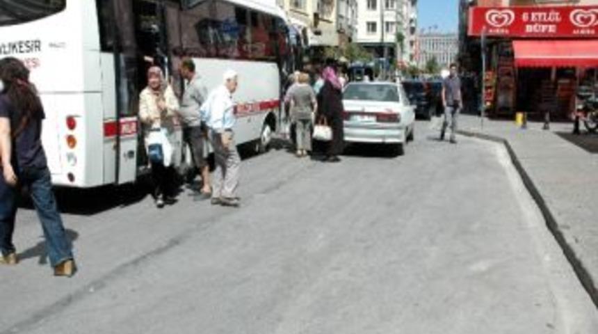 Balıkesir'de Trafik Keşmekeşi