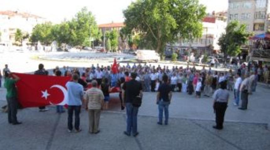 G&uuml;ven&ccedil;: &lsquo;ter&ouml;r Sorununun &Ccedil;&ouml;z&uuml;m Y&ouml;ntemi Pazarlığa Oturmak Değil&rsquo;